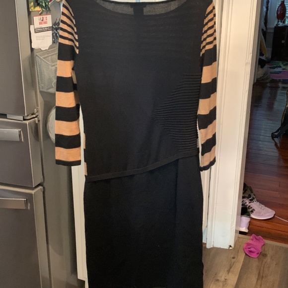Ann Taylor factory sweater dress.‎ Worn once. Excellent condition - Picture 5 of 5